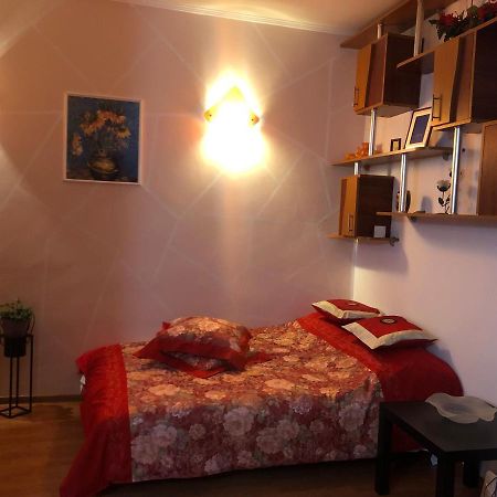 Charming Quiet Studio Coltea Old Town In The Centre Of Bukarest Kültér fotó
