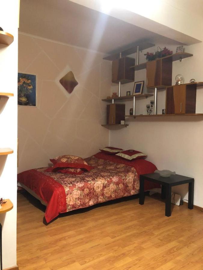 Charming Quiet Studio Coltea Old Town In The Centre Of Bukarest Kültér fotó