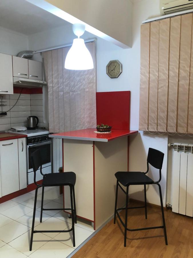 Charming Quiet Studio Coltea Old Town In The Centre Of Bukarest Kültér fotó